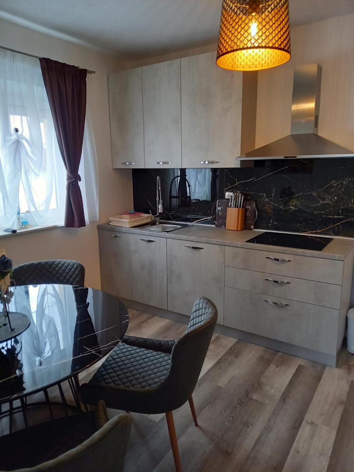 Apartmani Delac Vodice Exterior foto